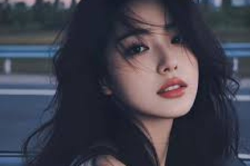 张凌赫“服务富婆”这瓜我越扒越觉得离谱