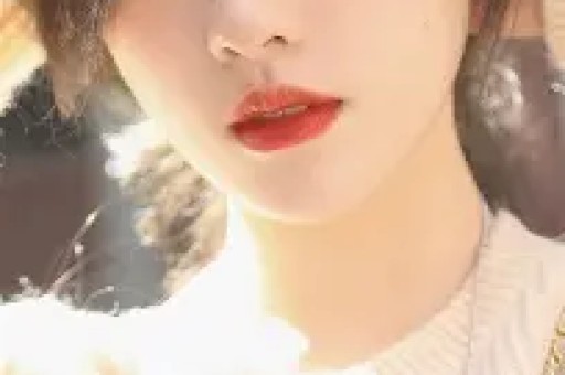 性感女星差点被两位大佬夹死的瓜！